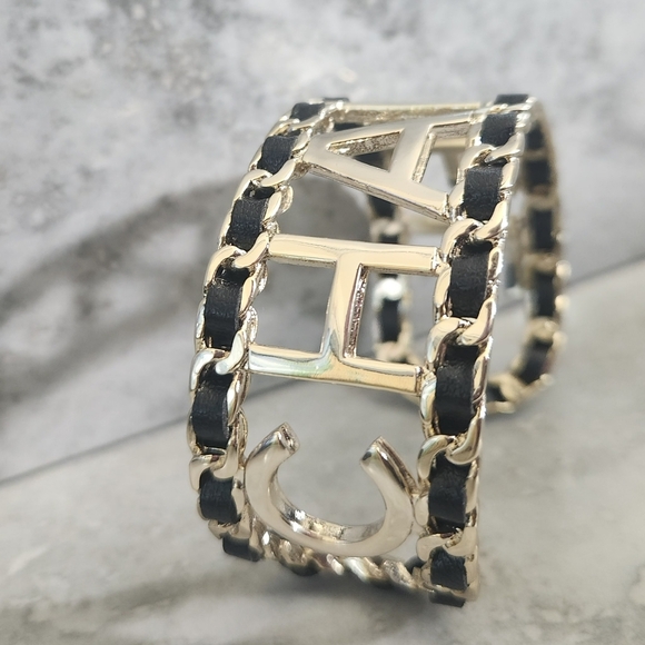 Chanel Gold Cuff Bracelet✨️ - Picture 10 of 16